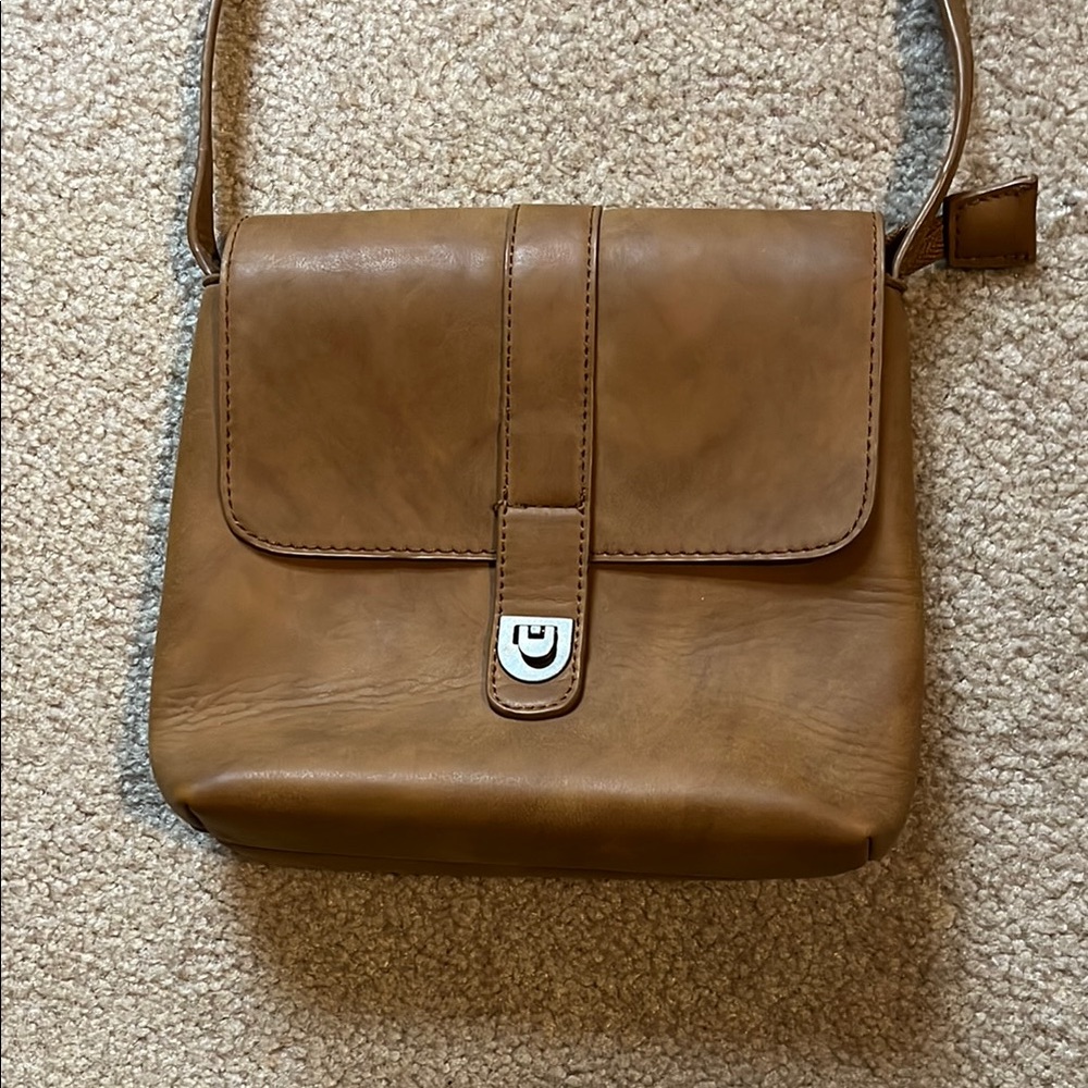 Tan crossbody Bag with Leather Strap and Flap Closure